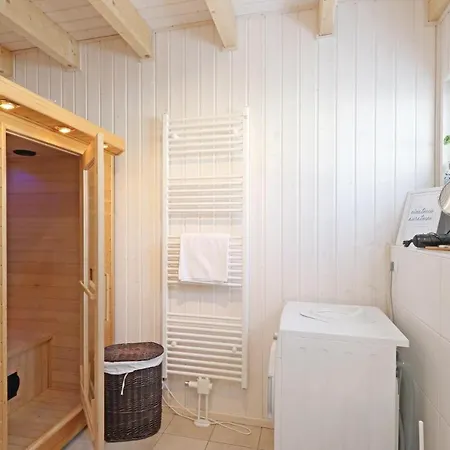 Cozy In Ostseeresort With Sauna Сasa de vacaciones *